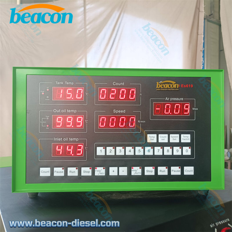 Digital display controller and operation panel of ES619.